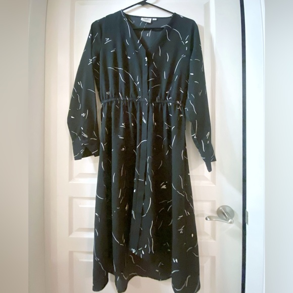 AWARE by Vero Moda black & white pattern dress, size M - Picture 3 of 8